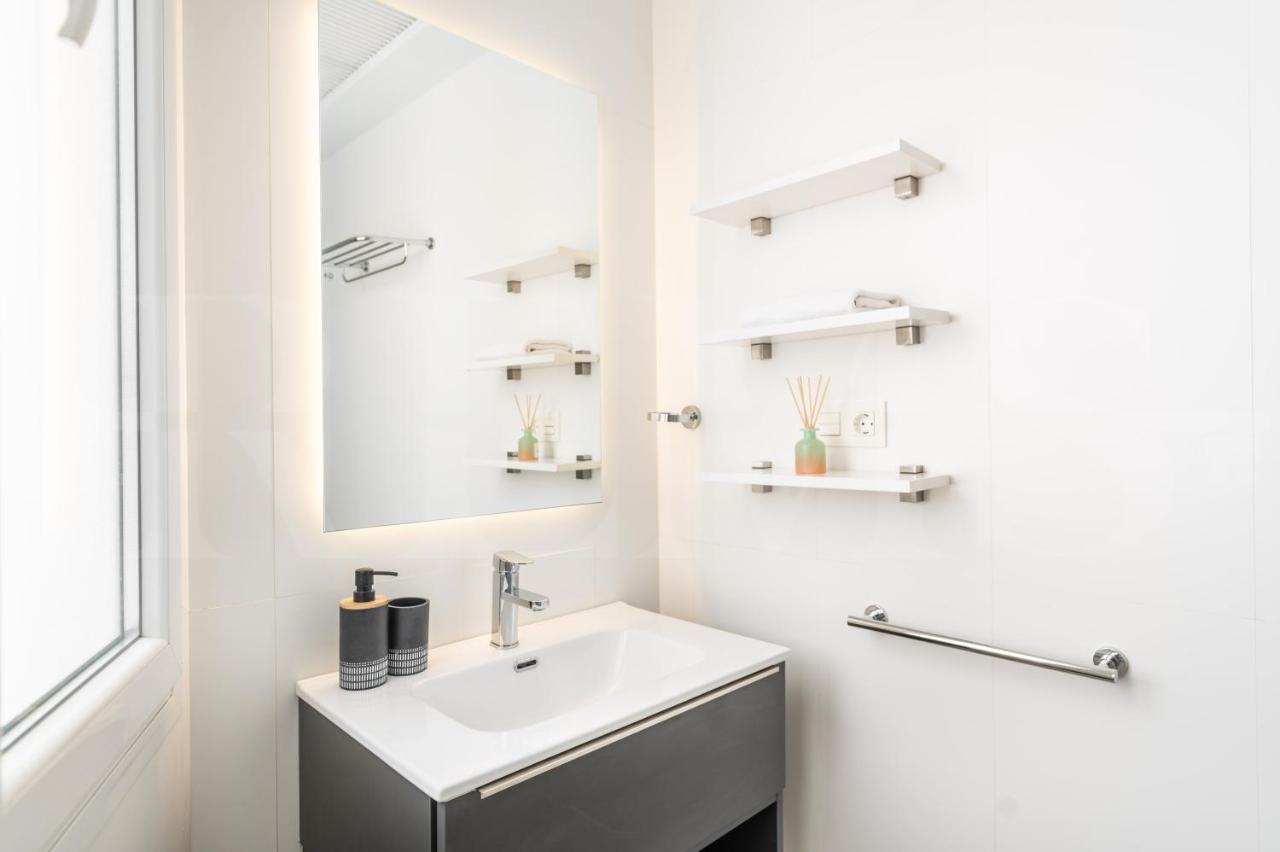 Artistic Duplex With Terrace By Picasso Museum By Rems Apartment Малага Екстериор снимка